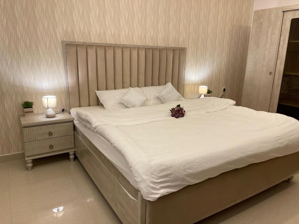 غرفة وصالة دخول ذاتي ضمن سكنية الرمال Aparthotel Riyadh